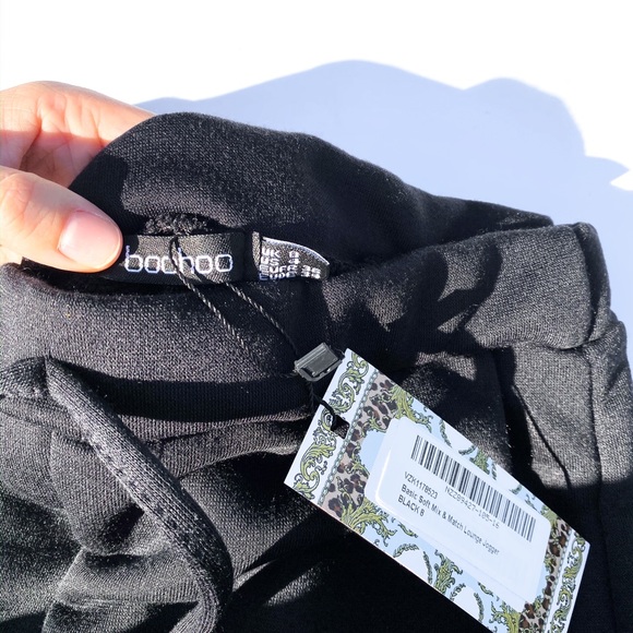 Boohoo - Brand New Black Joggers - Picture 2 of 4